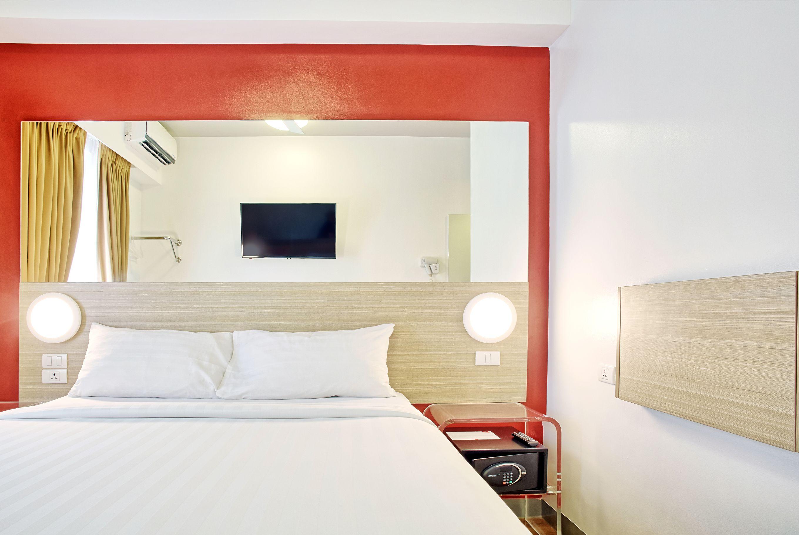 Red Planet Makati Amorsolo Makati City Exteriör bild