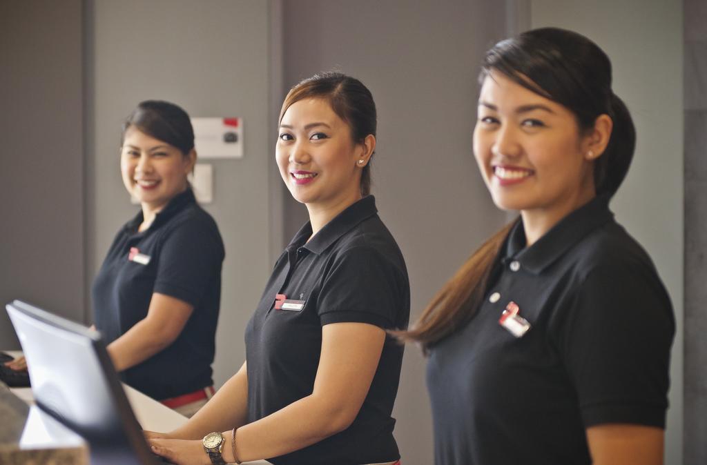 Red Planet Makati Amorsolo Makati City Exteriör bild