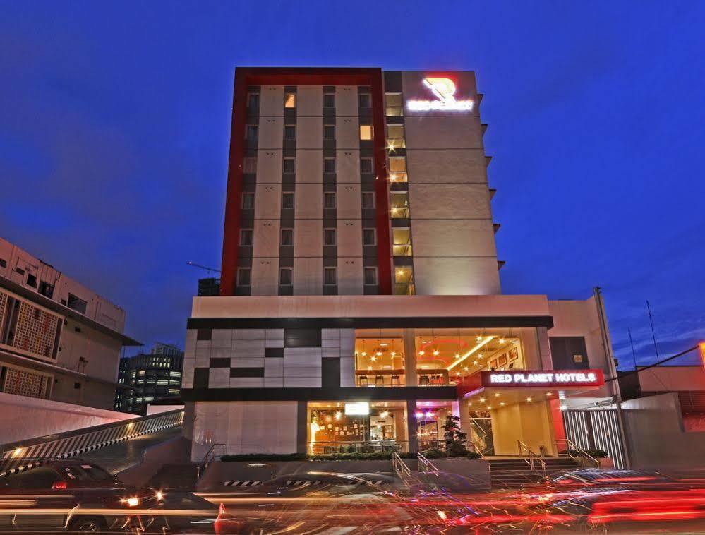 Red Planet Makati Amorsolo Makati City Exteriör bild